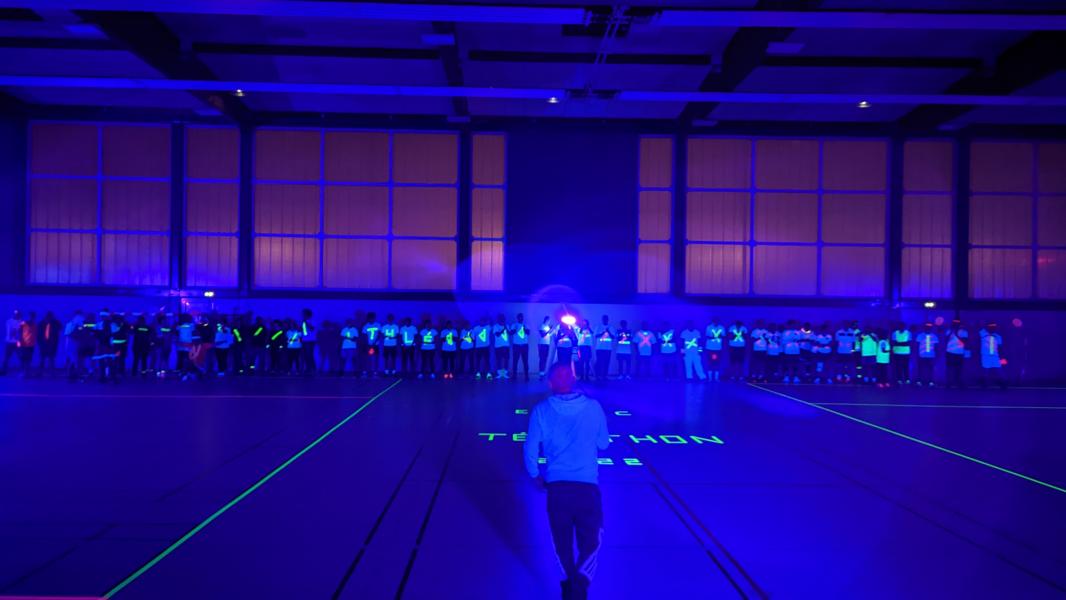 PXL_20221202_194557797