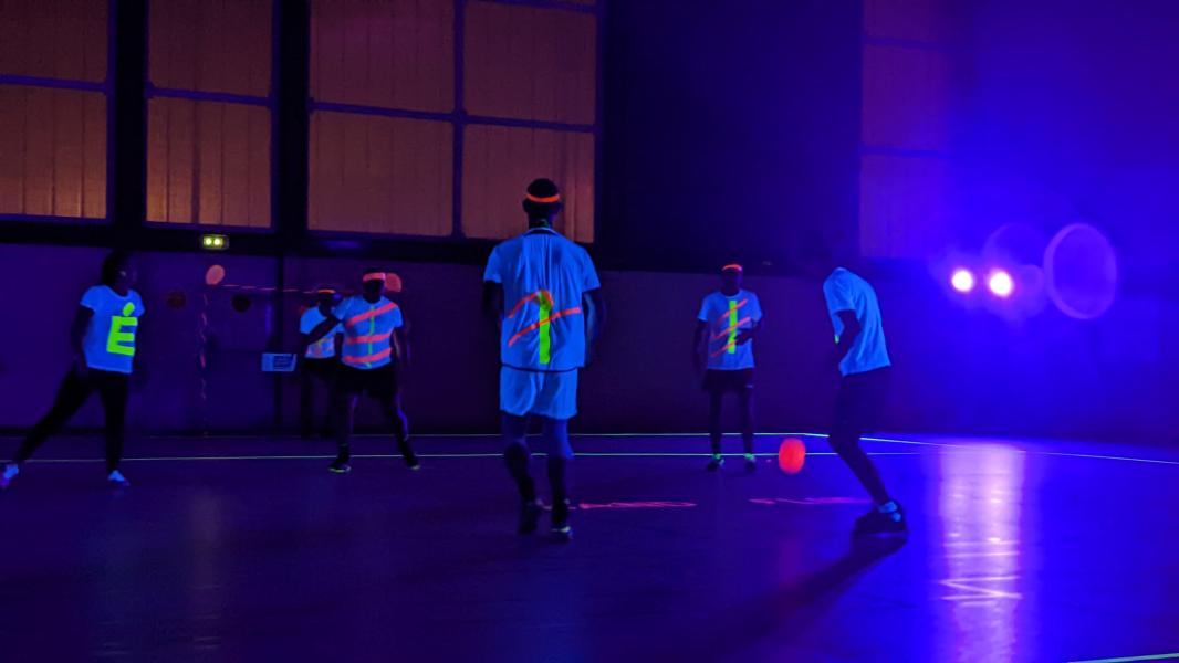 PXL_20221202_211327499