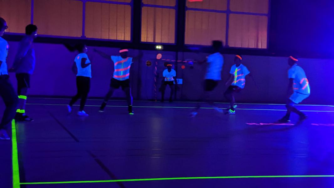 PXL_20221202_211345674