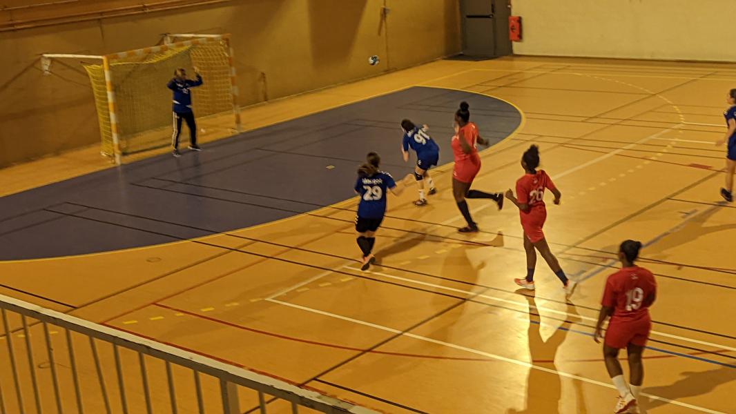 PXL_20221203_163330136